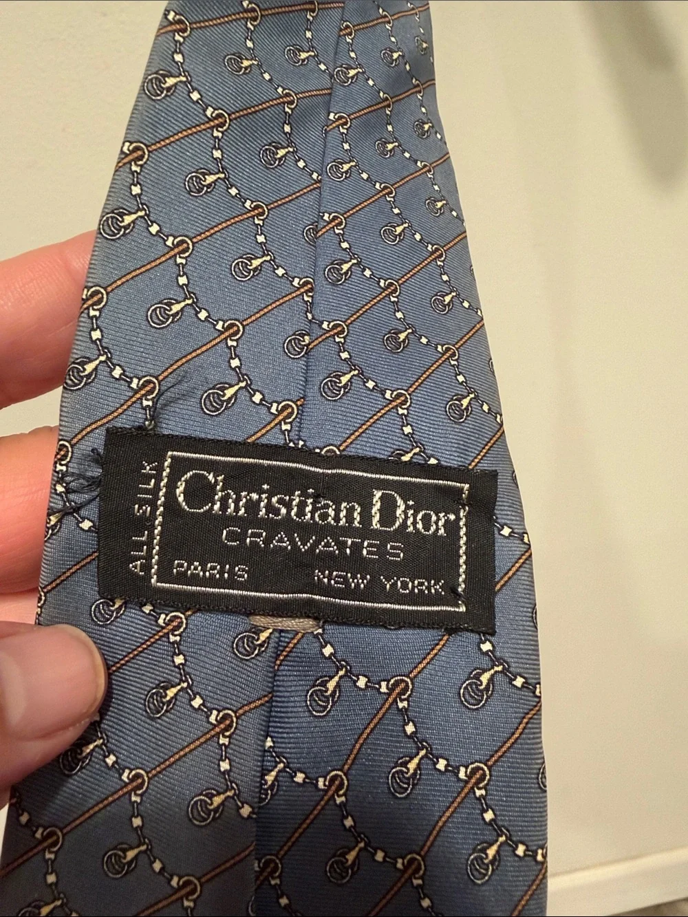Rates 80s vintage Dior Men's Patterned Blue Silk Tie with Subtle Geometric Motif